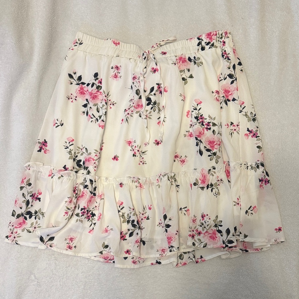 Ami Pink and White Floral Mini Skirt
